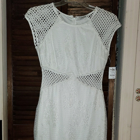 Dress - Picture 2 of 3